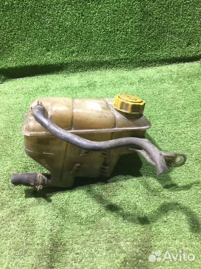 Расширительный бачок Ford Escort 95ab8k218b1c