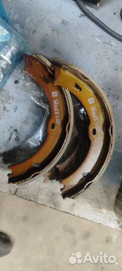 Колодки ручника Mercedes sprinter