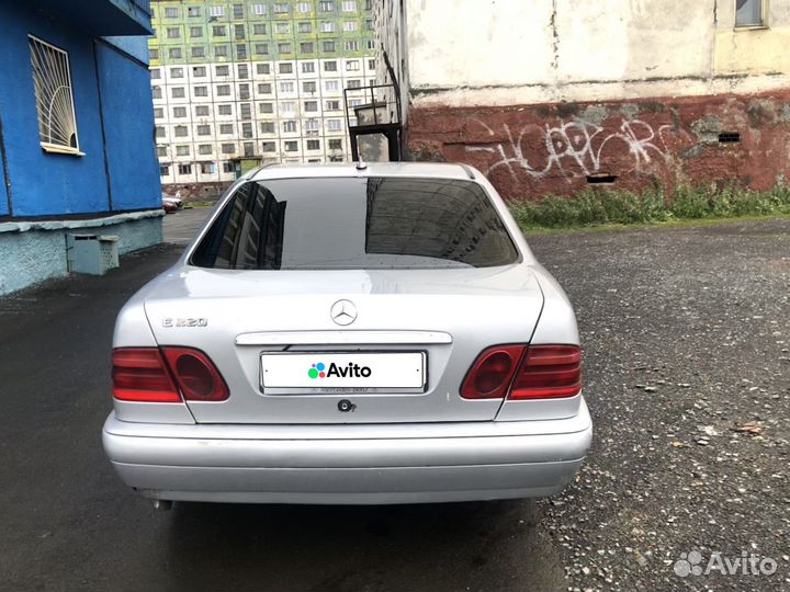 Mercedes-Benz E-класс 2.2 МТ, 1999, 621 000 км