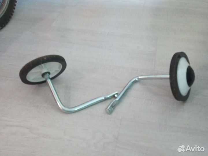 Колëса для четырëхколëсного велосипеда