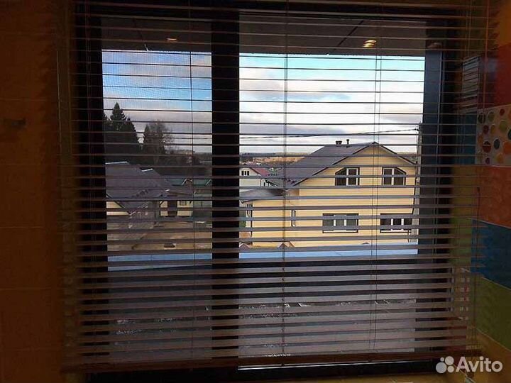 Жалюзи, шторы рулонные