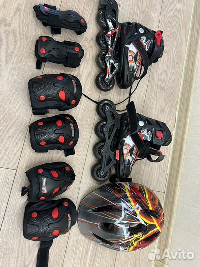 Коньки роликовые, шлем, защита, сумка. рр 26-31