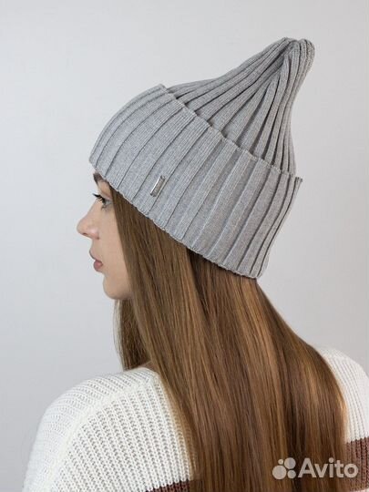 Женская шапка осень