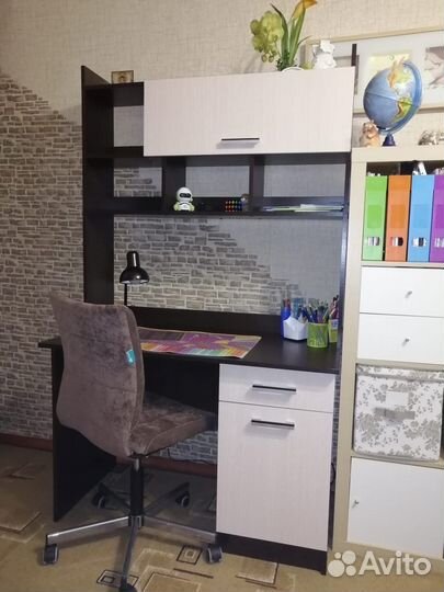 Письменный стол новый