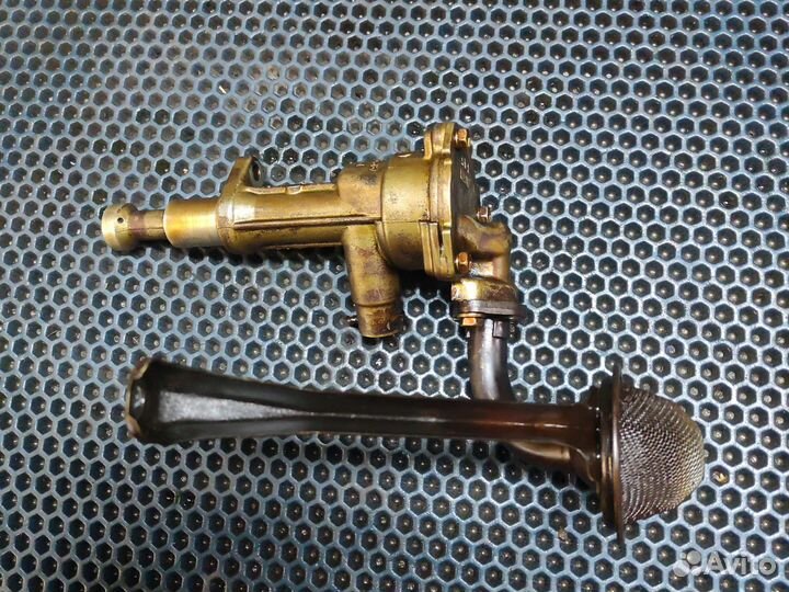 Масляный насос toyota 7k