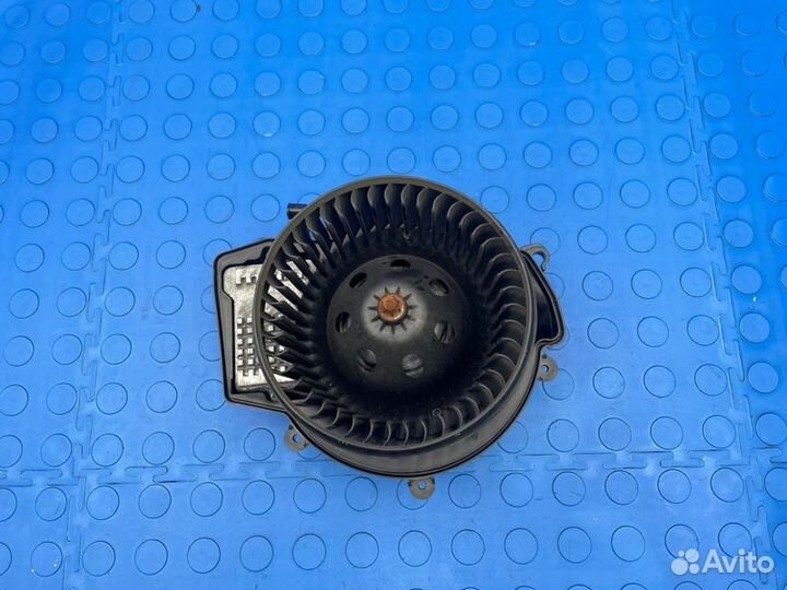 Моторчик печки Mercedes C32Amg W203 112.961 2002