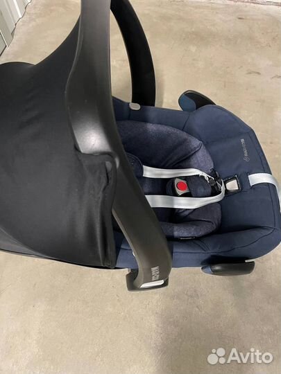 Автокресло Maxi Cosi isofix