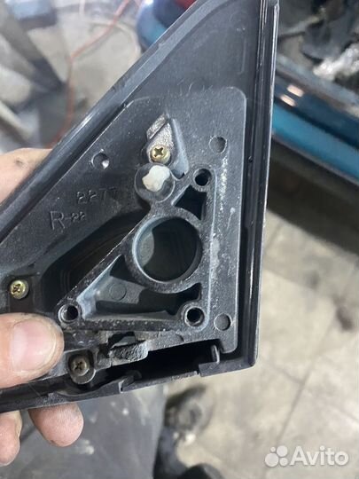 Правое зеркало toyota sprinter