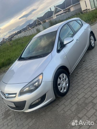 Opel Astra 1.6 МТ, 2013, 240 000 км