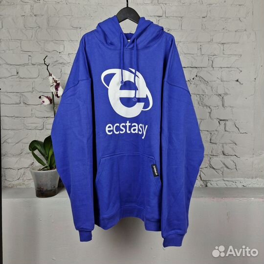 Vetements ecstasy blue на руках