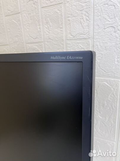 Монитор NEC MultiSync EA221WMe (3)