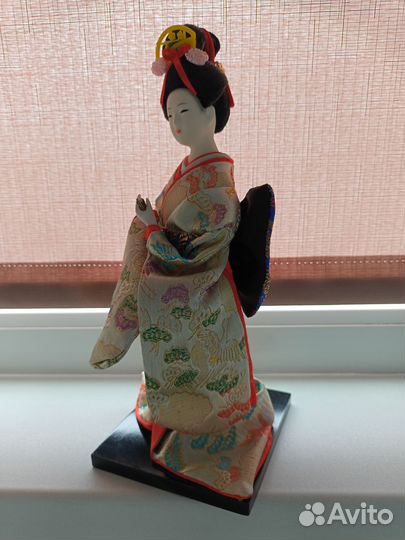 Японская статуэтка