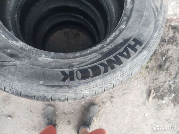 Hankook Optimo K406 215/65 R16 98H