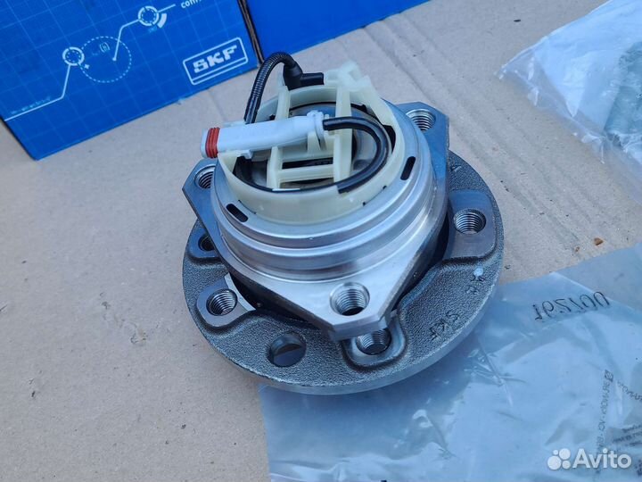 Ступица передняя Opel Astra H Zafira B опель астра