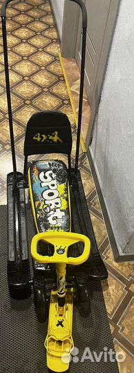 Снегокат с ручкой и колесами