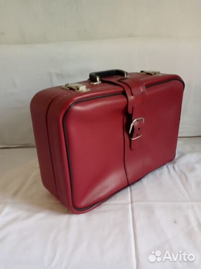 Чемодан СССР (50см*30см*16см). Б / У