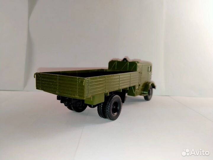 Модель 1/43 нами-012