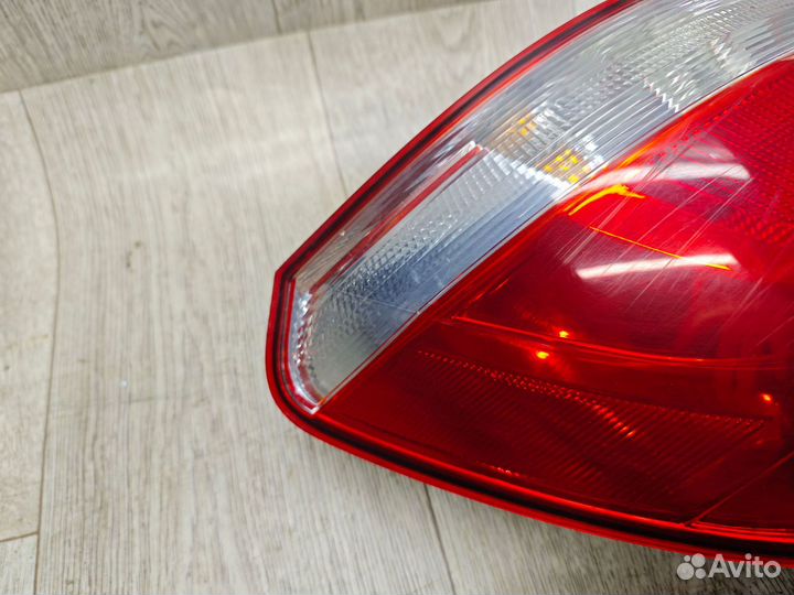 Фонарь задний правый Volkswagen Polo, V