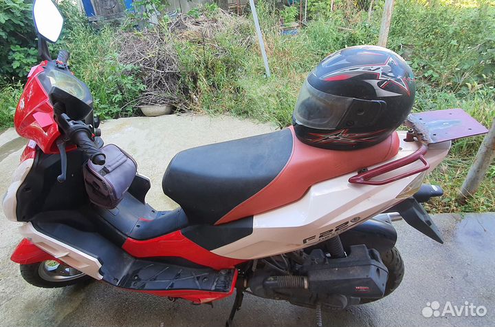 Скутер Nexus F22