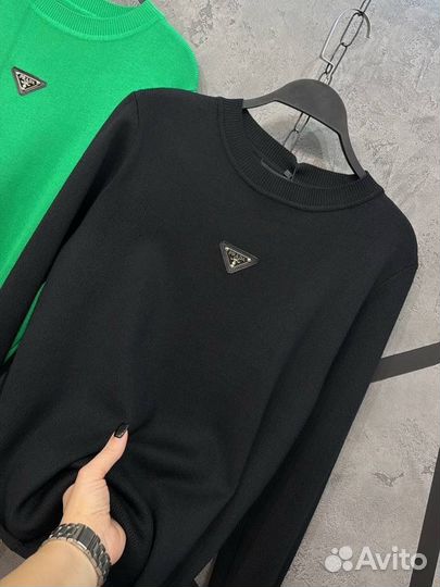 Свитер prada (тренд 2024)