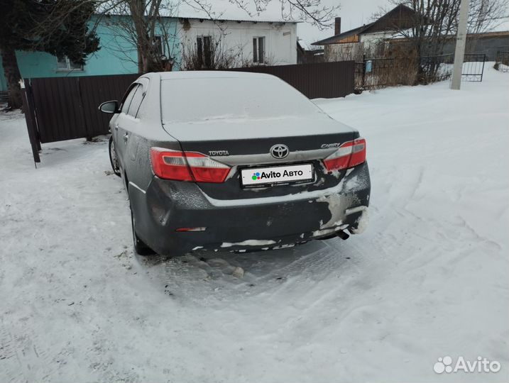 Toyota Camry 2.0 AT, 2013, битый, 200 000 км