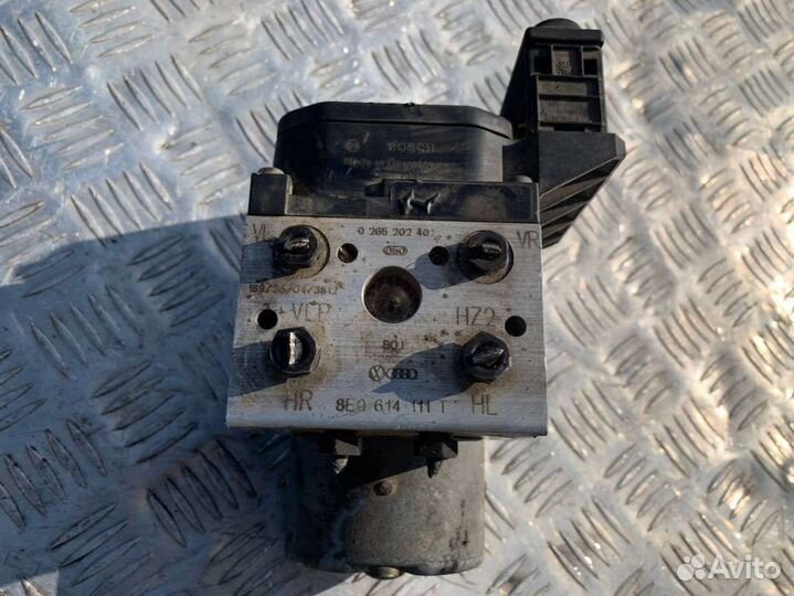 Блок абс (ABS) Audi A6 Allroad C5 2.5 8E0614111T