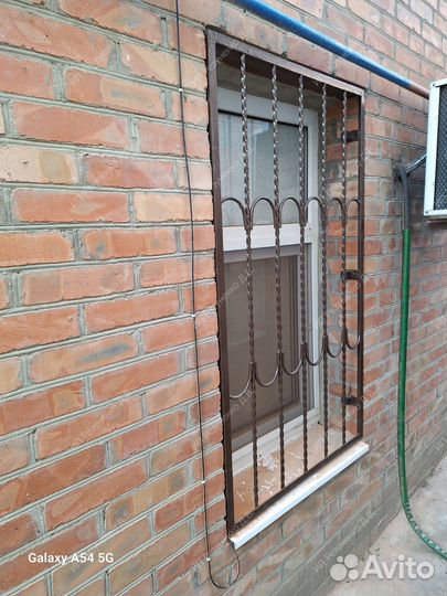 Кованые решетки на окна