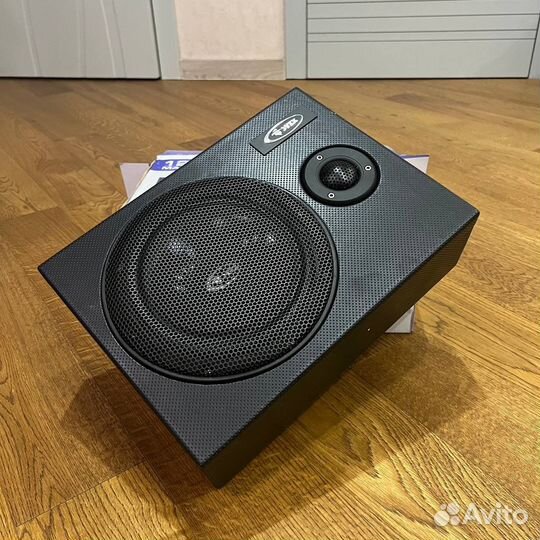 Активный сабвуфер под сиденье