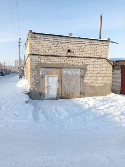 Гараж, > 30 м²