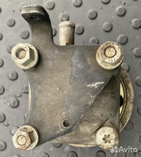 Насос гидроусилителя Вольво S80 2.5л