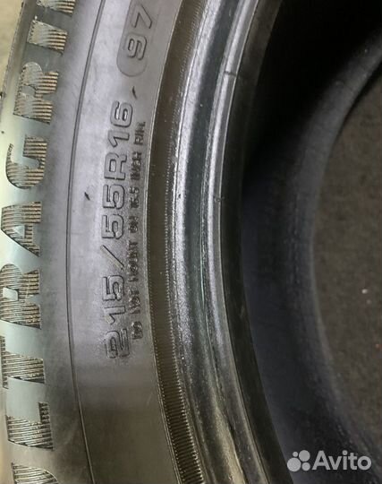 Goodyear UltraGrip Ice 2 215/55 R16