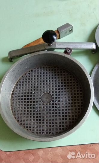 Сковородка для цыплят табака бу