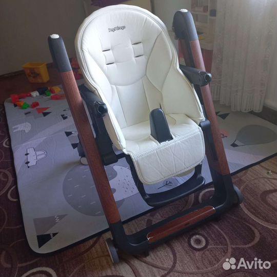 Стульчик для кормления peg perego