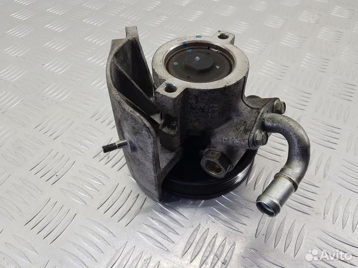 Насос гидроусилителя руля Opel Antara