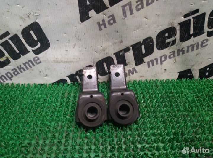 Крепление радиатора Toyota Rav4 ACA31 2AZ-FE 2006