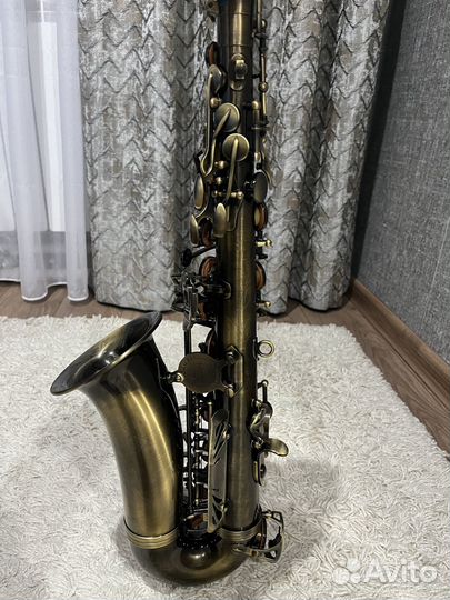 Саксофон альт