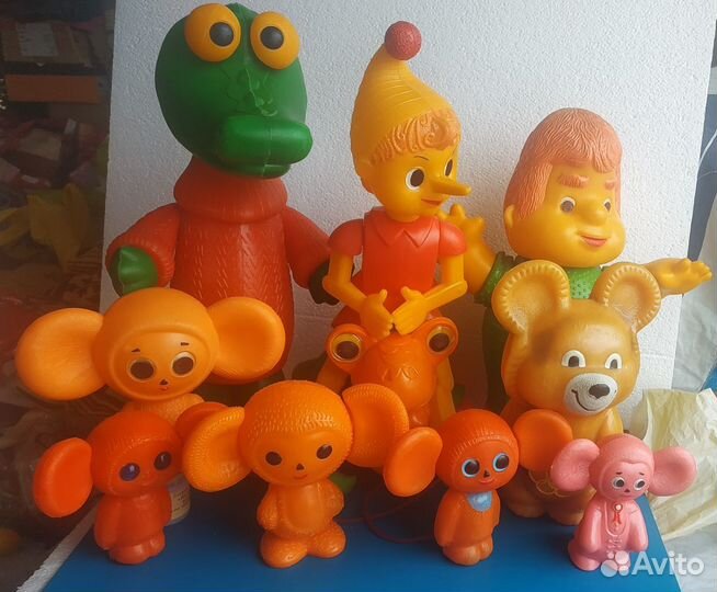 Игрушка Чебурашка Гена Буратино пластмасса СССР