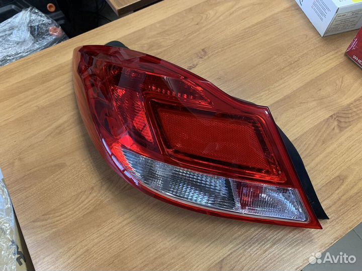 Фонарь задний левый Opel Insignia