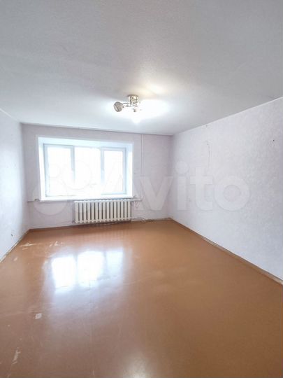 4-к. квартира, 76 м², 1/9 эт.