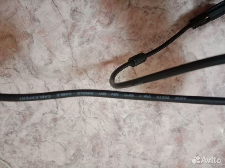 Кабель для монитора DVI