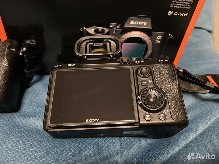 Sony a7 iii, Sony a6400, Nikon s7000, Ricoh wg-20