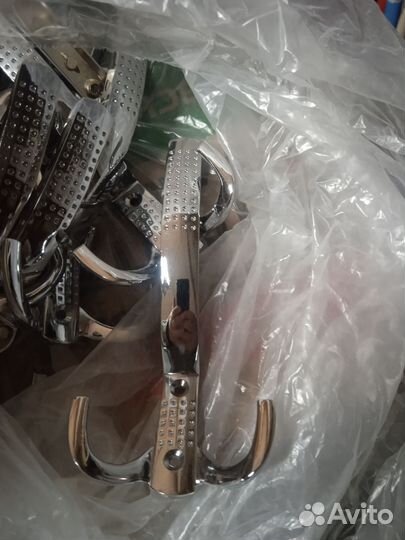 Вешалка для одежды настенная