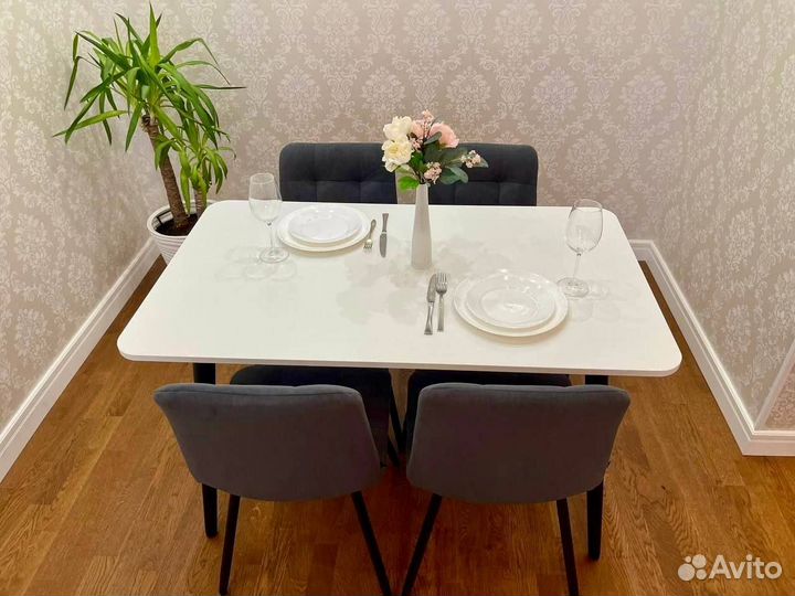 Кухонный стол