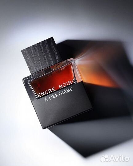 Lalique encre noire a l extreme tester