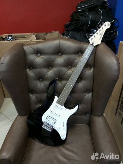 Гитара yamaha pacifica 012