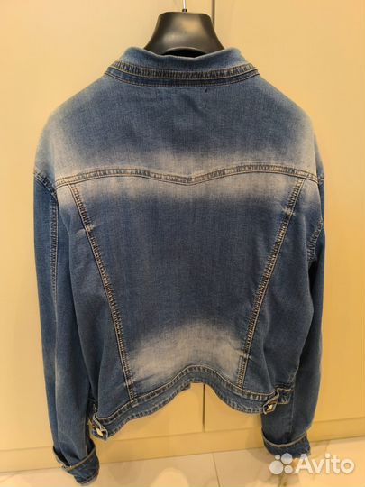 Джинсовая куртка