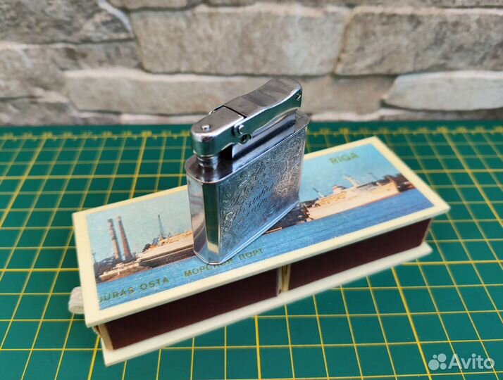 Советская зажигалка Огонёк