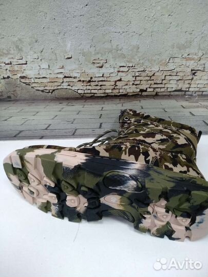 Зимние кроссовки высокие размеры 40 - 44