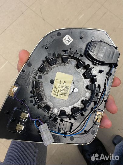 Зеркальный элемент w447 v-class