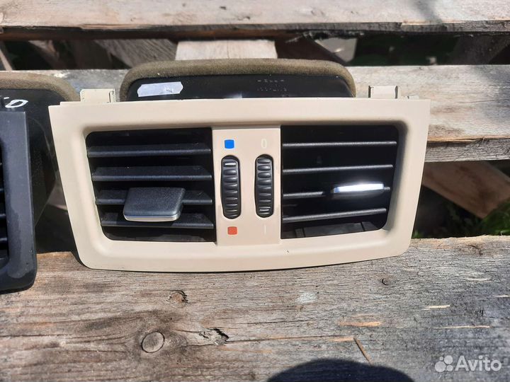 Воздуховод салона задний бмв 5 е60